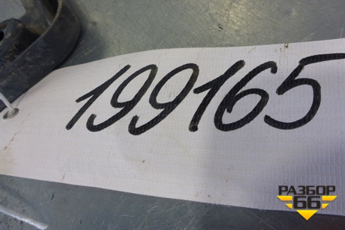 Накладка переднего бампера (под ГОС номер) (5L8417N397AA) для Ford Maverick c 2001-2006г