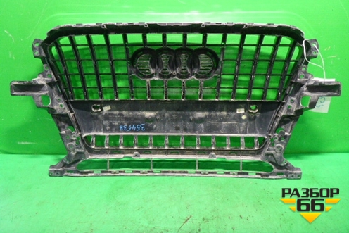 Решетка радиатора (после 2012г под парктроник) (8R0853651R) для Audi Q5 c 2008-2017г (Ку 5)
