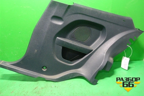 Обшивка салона боковая правая (8A61B3101AGW) для Ford Fiesta с 2008-2015г