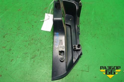 Держатель задней полки левый (3-х дверный кузов) (8A61B46809AFW) для Ford Fiesta с 2008-2015г