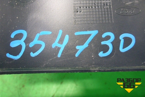 Держатель задней полки левый (3-х дверный кузов) (8A61B46809AFW) для Ford Fiesta с 2008-2015г