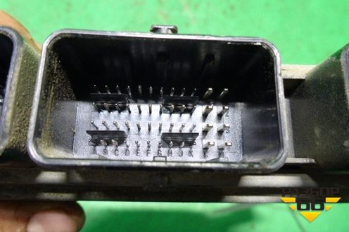 Блок управления двигателем (1.6л МКПП HXJA) (8V2112A650HF) для Ford Fiesta с 2008-2015г