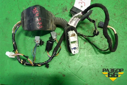 Проводка двери передней правой (3-х дверный кузов) (8V5T14A584DCE) для Ford Fiesta с 2008-2015г