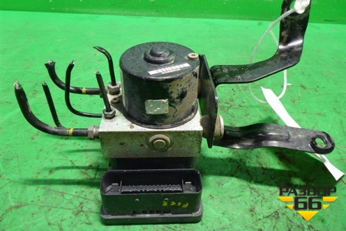 Блок ABS (8V512C304CD) для Ford Fiesta с 2008-2015г