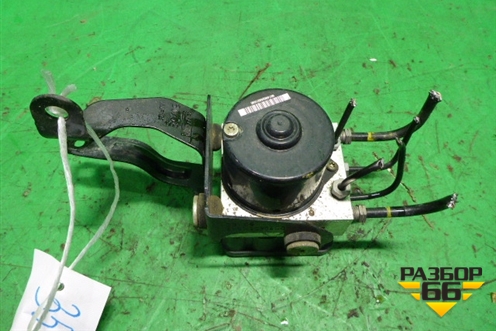 Блок ABS (8V512C304CD) для Ford Fiesta с 2008-2015г