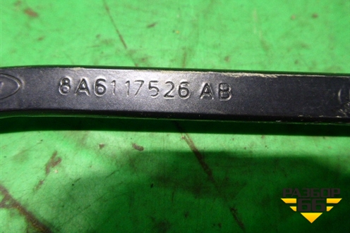 Поводок стеклоочистителя левый (8A6117526AB) для Ford Fiesta с 2008-2015г