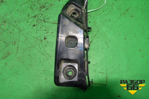 Кронштейн заднего бампера правый (A1768850265) для Mercedes Benz A180/200/250 W176 с 2012