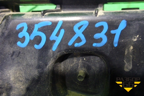 Кронштейн заднего бампера правый (A1768850265) для Mercedes Benz A180/200/250 W176 с 2012
