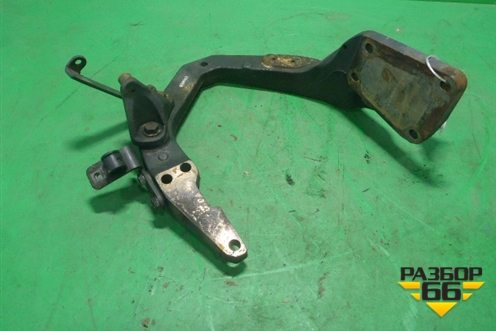 Кронштейн двигателя передний  (DXI) (20568550) для Renault  TRUCK Premium 2 с 2005-2013г