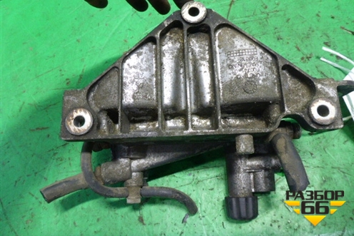 Кронштейн топливного фильтра  (с подкачкой) (21023285) для Renault  TRUCK Premium 2 с 2005-2013г