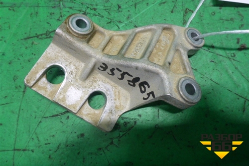 Кронштейн выпусного коллектора (2.0л B4204T11) (31439850) для Volvo XC60 с 2008-2017г