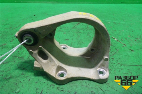 Кронштейн крепления привода (переднего 2.0л B4204T11) (31380220) для Volvo XC60 с 2008-2017г