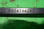 Поводок стеклоочистителя правый (9804766280) для Peugeot 301 с 2013г