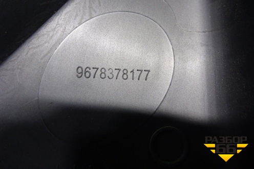 Накладка двери передней левой уголок (9678378177) для Peugeot 301 с 2013г