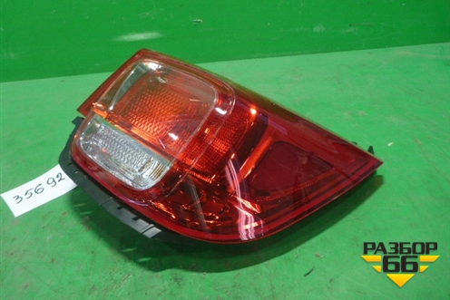 Фонарь задний наружный правый (новый) (25920376) для Chevrolet Malibu с 2011г