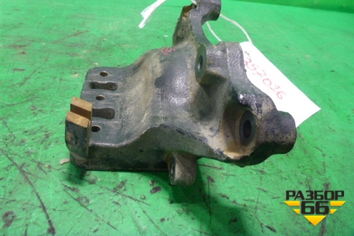 Кронштейн двигателя правый (1.5л B15D2) (1302140) для Chevrolet Cobalt с 2012г