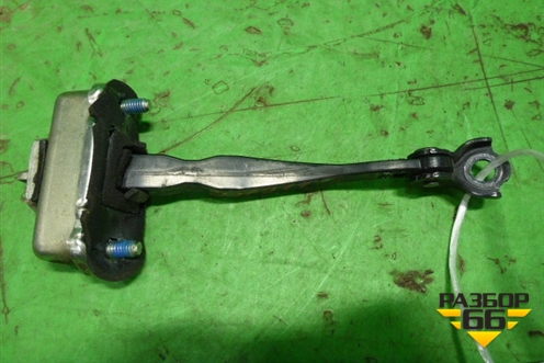 Ограничитель двери передней правой (84301LA1A) для Infiniti Infiniti QX56/QX80 (Z62) с 2010г