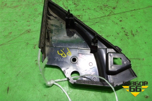 Накладка двери передней правой уголок (802921LA0A) для Infiniti Infiniti QX56/QX80 (Z62) с 2010г