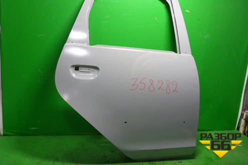 Дверь задняя правая (под накладку,новая) (MN161892) для Mitsubishi Colt с 2004г