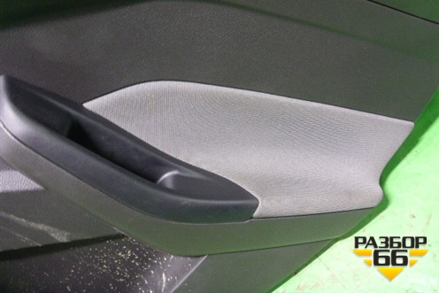 Обшивка двери задней правой под механику (BM51A2740601) для Ford Focus 3 с 2011г