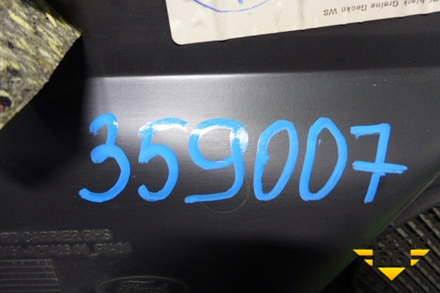 Обшивка двери задней правой под механику (BM51A2740601) для Ford Focus 3 с 2011г