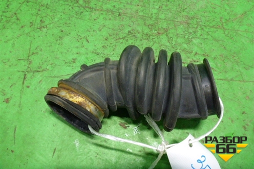 Патрубок воздушного фильтра (1.6л IQDA) (AV619C623GA) для Ford Focus 3 с 2011г