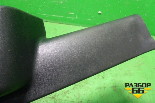 Накладка порога внутренняя заднего правого (C23568730) для Mazda Mazda 5 с 2005-2010г