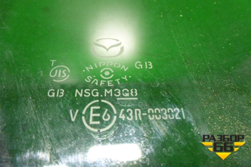 Стекло двери задней правой форточка (CC3372661) для Mazda Mazda 5 с 2005-2010г