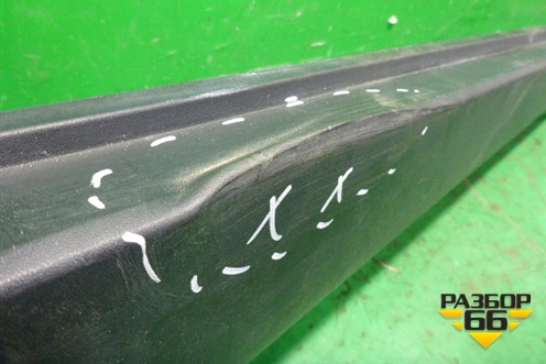 Накладка на порог наружная правая (877522S000) для Hyundai ix 35 с 2010г
