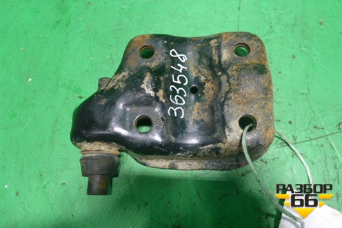 Кронштейн стремянок (задний правый) для Toyota Hilux с 2005-2015г