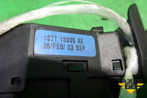 Переключатель поворотов (1S7T13335AE) для Ford Fiesta с 2001-2008г