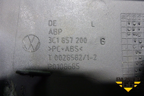 Накладка на торпедо (левая) (3C1857200G) для Volkswagen Passat (B6) с 2005-2010г