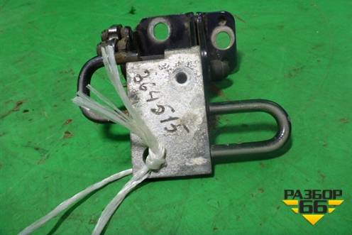 Петля двери задней левой нижняя (3C8833411B) для Volkswagen Passat (B6) с 2005-2010г