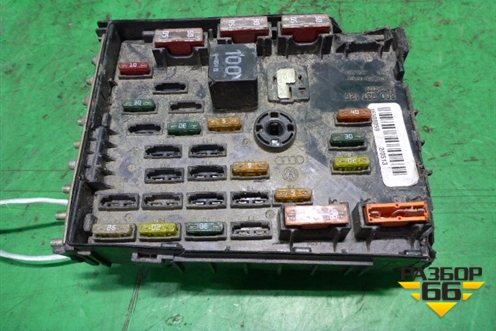 Блок предохранителей подкапотный (3C0937125) для Volkswagen Passat (B6) с 2005-2010г