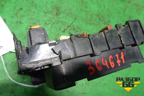 Блок предохранителей подкапотный (3C0937125) для Volkswagen Passat (B6) с 2005-2010г