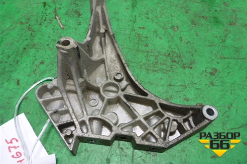 Кронштейн двигателя правый (2.0 CBD TDI) (03L199207) для Volkswagen Passat (B6) с 2005-2010г