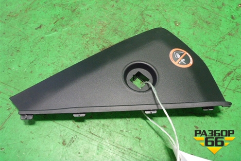 Накладка на торпедо (боковая правая) (68498JD900) для Nissan Qashqai (J10E) с 2006-2013г