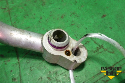 Трубка кондиционера (7L0820743E) для Volkswagen Touareg c 2002-2010г