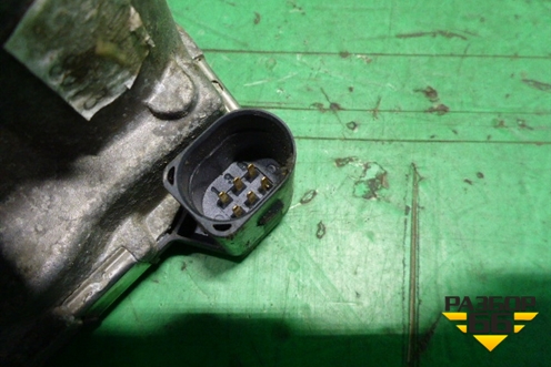 Заслонка дроссельная электрическая (4.2л AXQ) (077133062) для Volkswagen Touareg c 2002-2010г