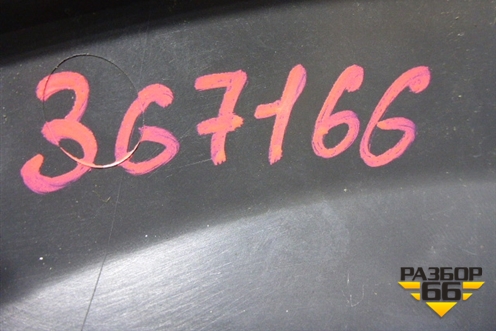 Накладка на торпедо (боковая правая) (7L6857176B) для Volkswagen Touareg c 2002-2010г