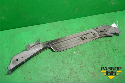 Кронштейн переднего крыла правый (7L6805176D) для Volkswagen Touareg c 2002-2010г