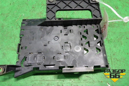 Блок предохранителей (7L0937548) для Volkswagen Touareg c 2002-2010г
