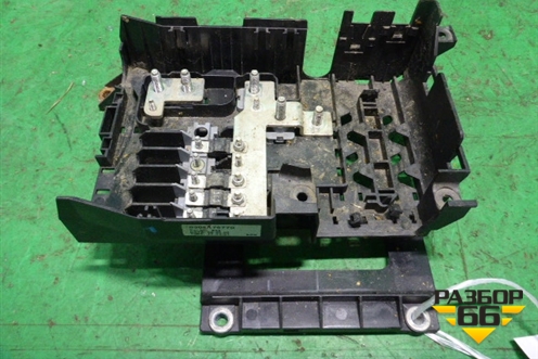 Блок предохранителей (7L0937548) для Volkswagen Touareg c 2002-2010г