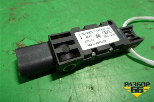 Датчик AIR BAG для Volkswagen Touareg c 2002-2010г