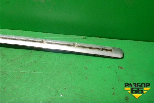 Молдинг крыши левый (7L6860181E) для Volkswagen Touareg c 2002-2010г