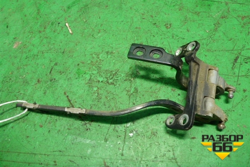 Петля двери багажника (правая) (7L6827302A) для Volkswagen Touareg c 2002-2010г
