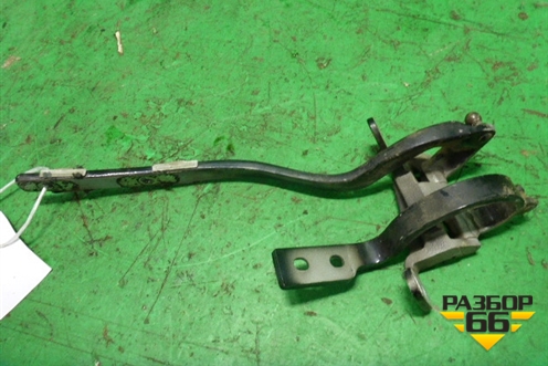 Петля двери багажника (правая) (7L6827302A) для Volkswagen Touareg c 2002-2010г