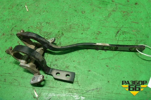 Петля двери багажника (левая) (7L6827301A) для Volkswagen Touareg c 2002-2010г