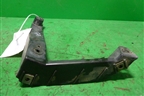 Кронштейн заднего бампера правый (под фонарь) (7L6807862) для Volkswagen Touareg c 2002-2010г