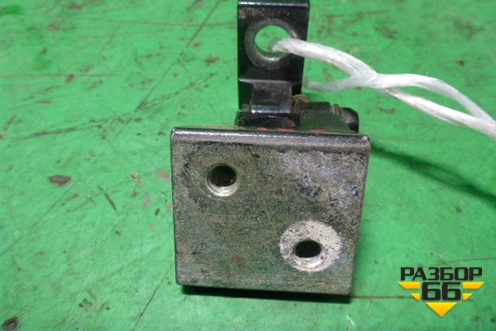Петля двери задней правой верхняя (7L0833402) для Volkswagen Touareg c 2002-2010г
